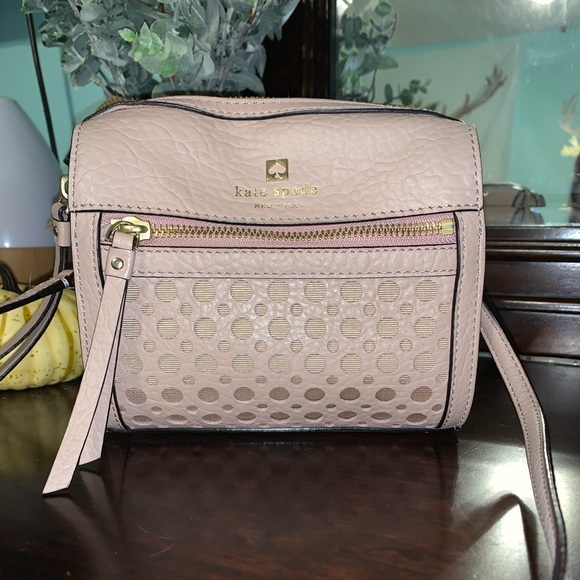 kate spade Handbags - Kate Spade Crossbody